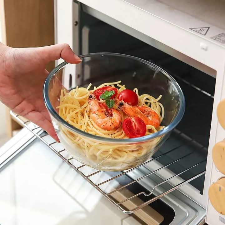 High borosilicate Glass Bowls 
Perfect for baking/serving. - Image 5