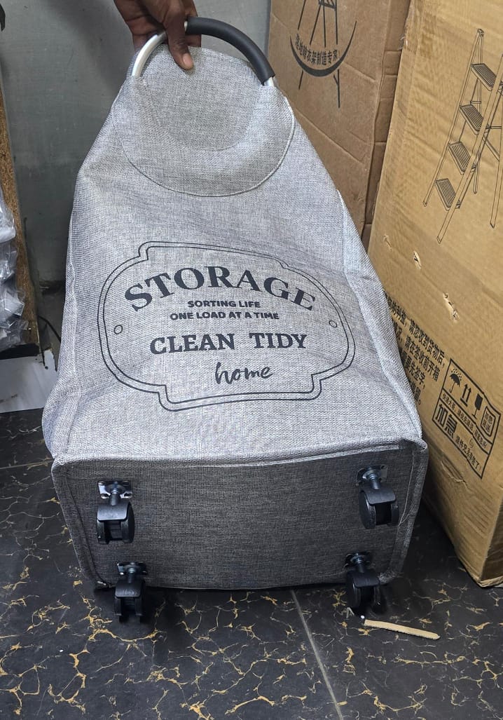High quality Laundry Basket with Movable Wheels - Image 6