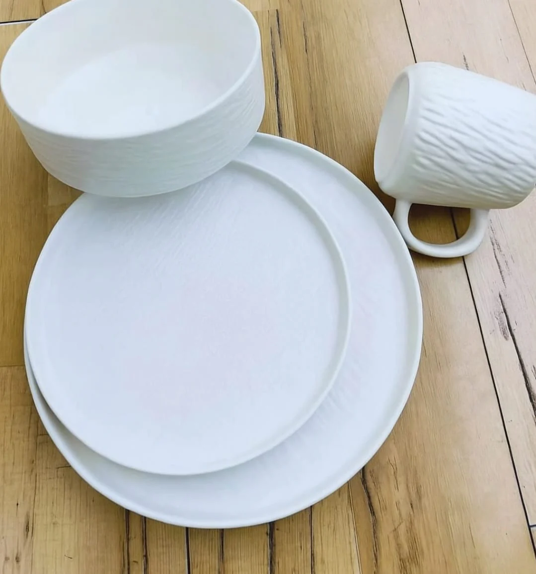 HIGH QUALITY MODERNSTYLE dinnerset - Image 2