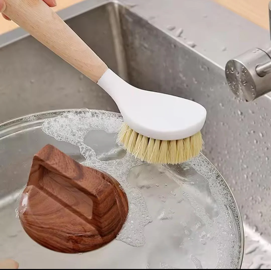 Kitchen /surface cleaning brush with wooden handle 2pcs - Image 2