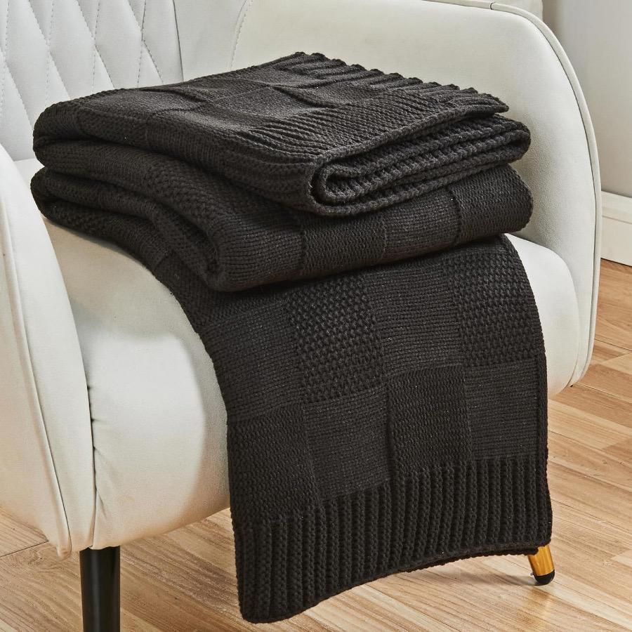 Knitted Throw Blanket - Image 8