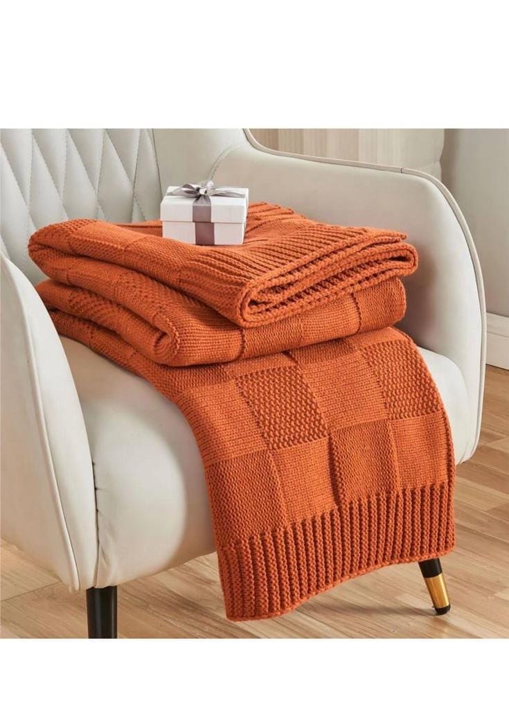 Knitted Throw Blanket - Image 9