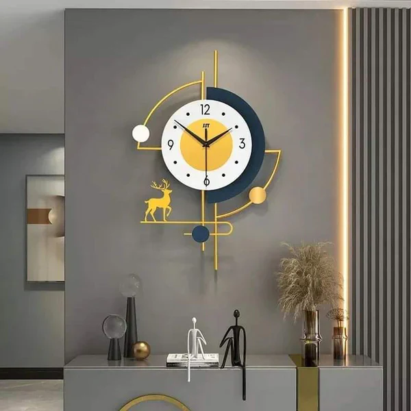 Large Classic Wall Clock - Image 5