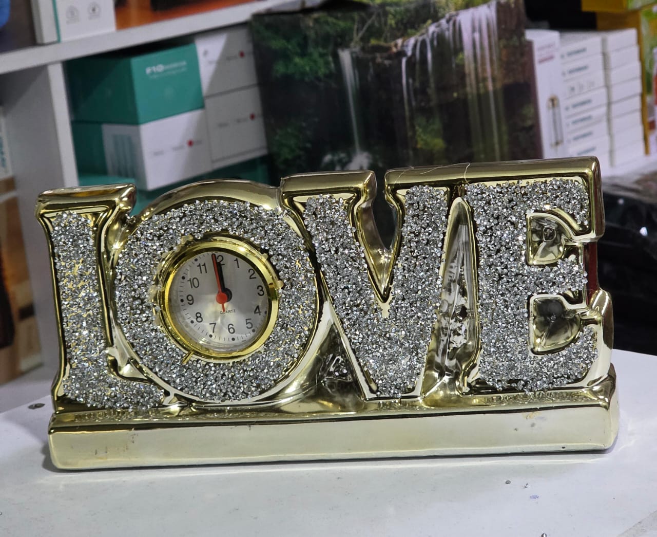 LOVE" Tabletop clock sparkling decorative timepiece - Image 2