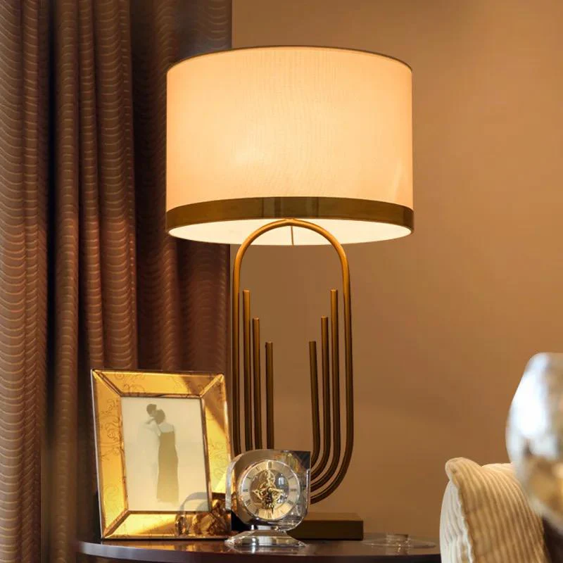 Luxury Modern Gold Desk lamp Home Decorative Night Light Living Room Bedside Table lamp - Image 3