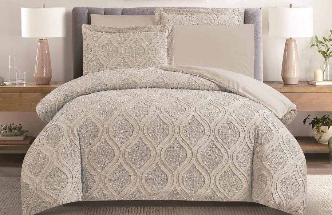 marble and tufted duvet cover - Image 13