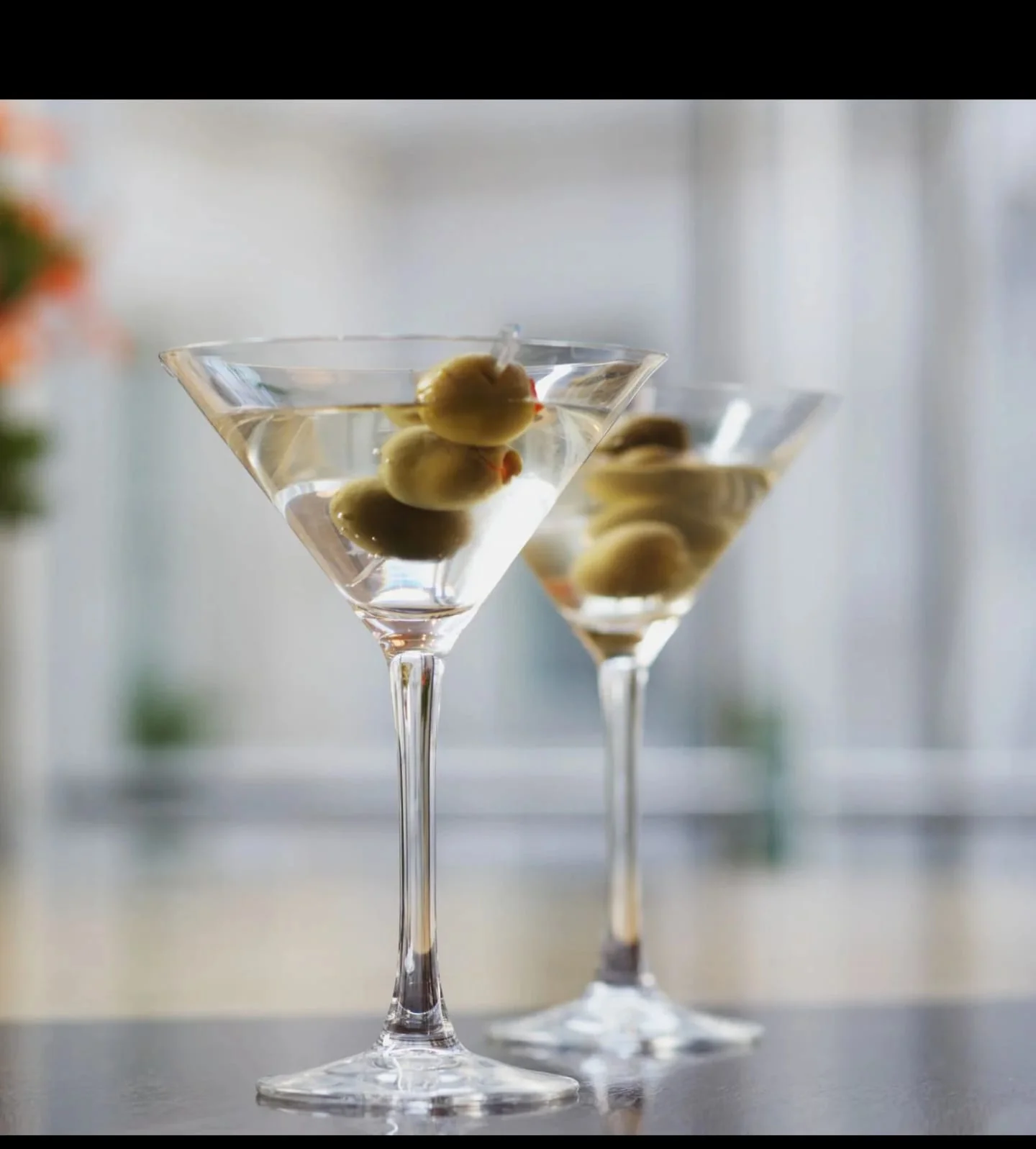 Martini Glasses Set of 6  Hand-Blown Crystal Cocktail Goblets (190ml) - Image 3