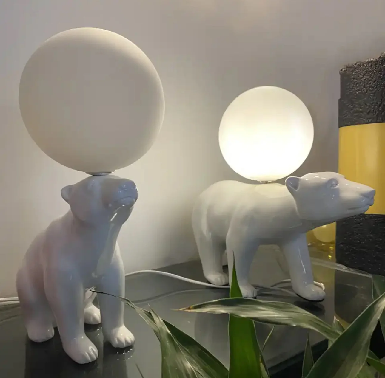 Nordic Modern Creative Resin Desk Lamp LED Polar Bear Table Lamp Light - Image 4