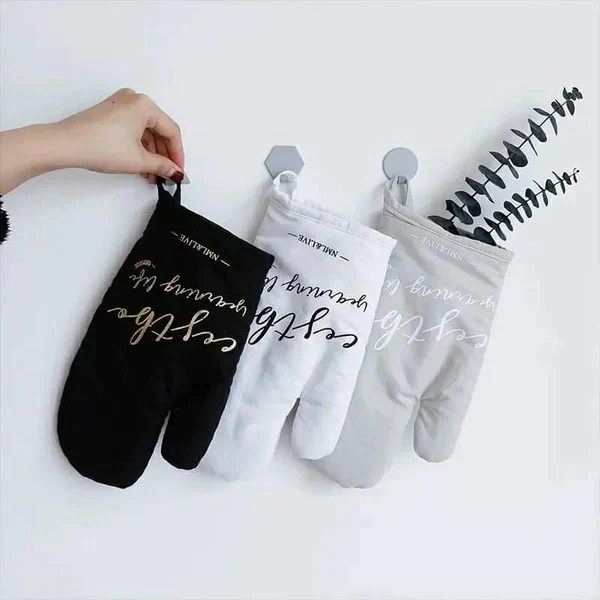 Nordic Oven Gloves - Image 2