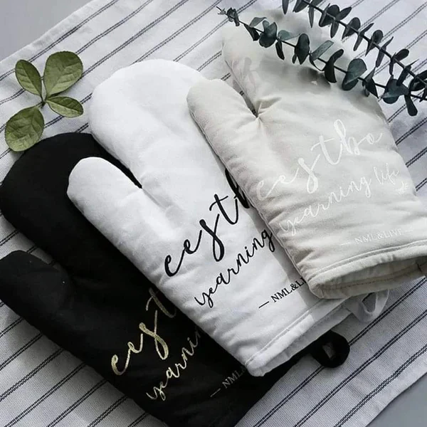 Nordic Oven Gloves - Image 4