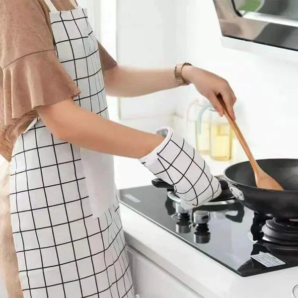 Oven/kitchen Gloves - a pair - Image 4