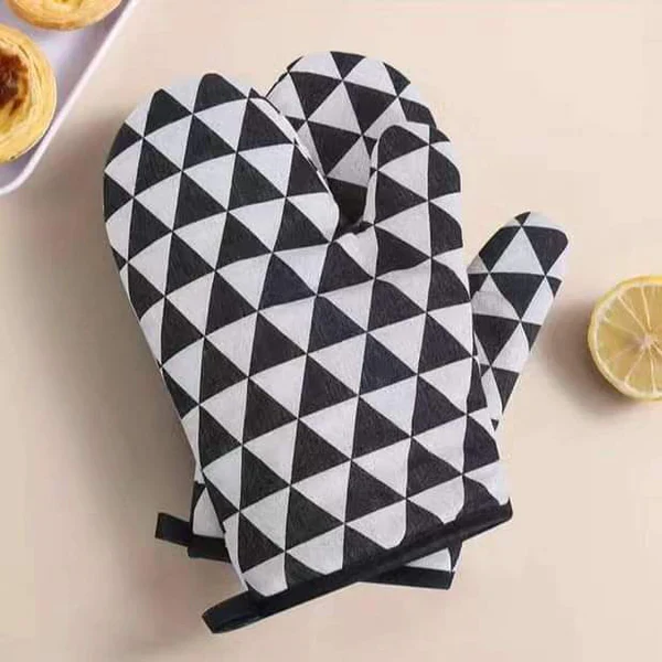 Oven/kitchen Gloves - a pair - Image 5