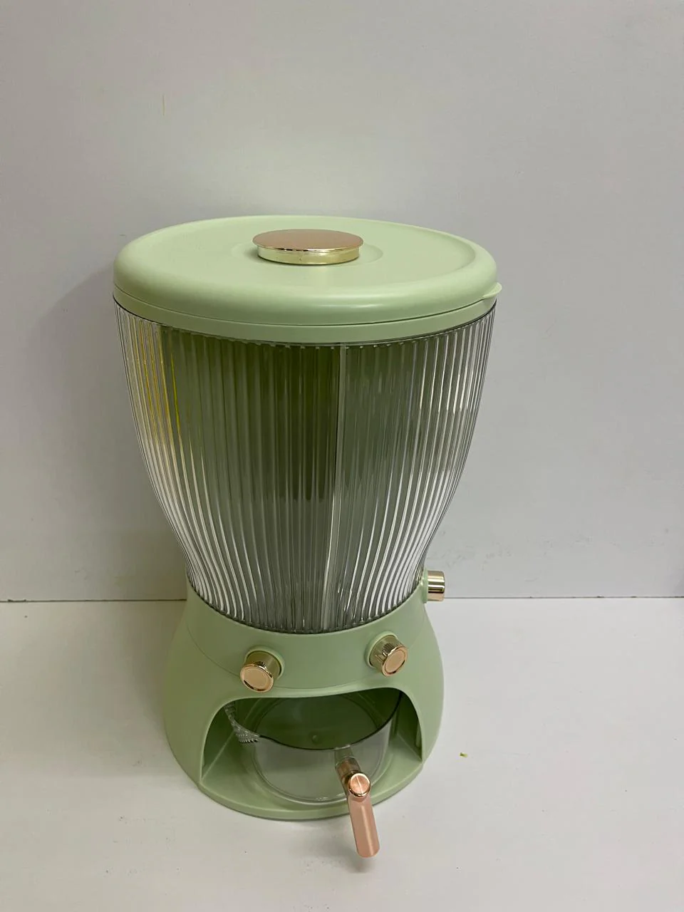 Partitioned Rotating Cereal Dispenser - Image 3