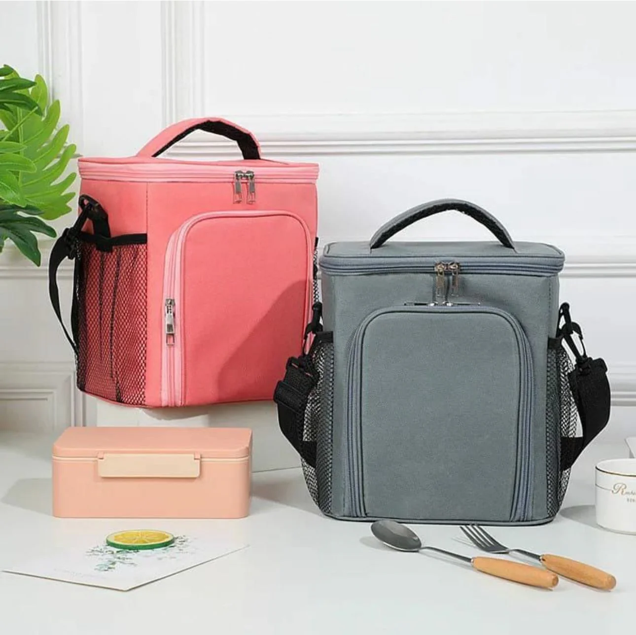 Premium 2 compartment Insulated Lunch Bag - Image 4