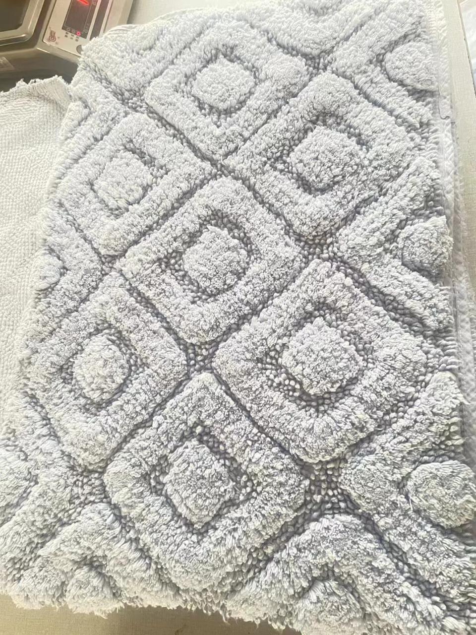 Premium quality Bath/bedside mat - Image 2
