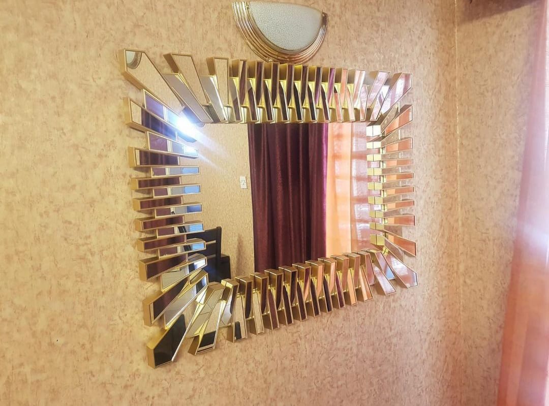 Rectangular Sunburst decor mirror - Image 4