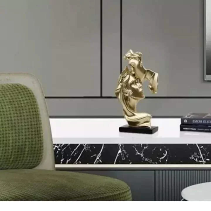 Resin Statue home Decor sculpture - Image 2