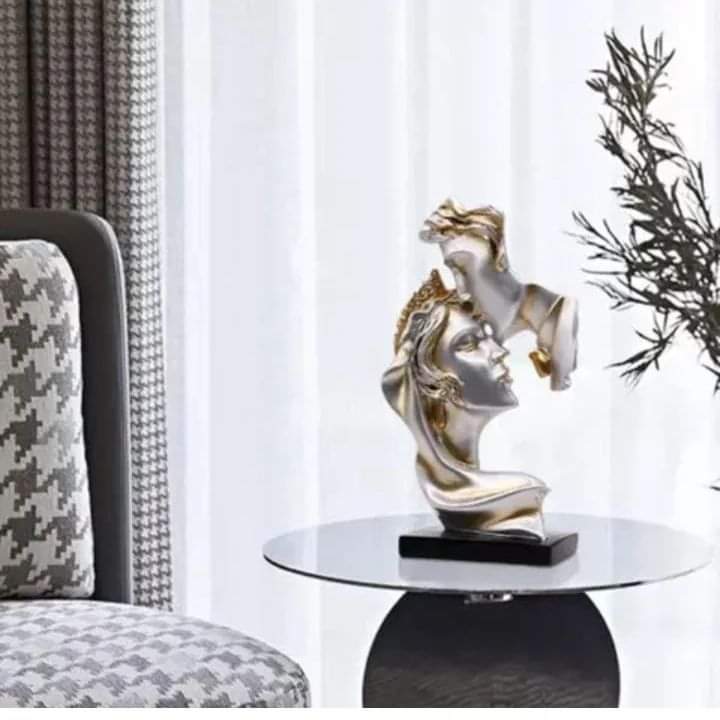 Resin Statue home Decor sculpture - Image 3