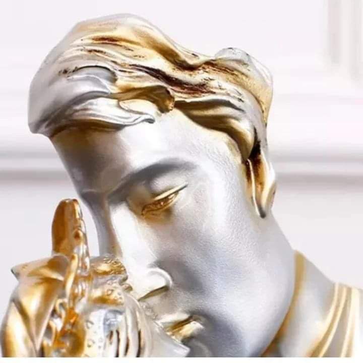 Resin Statue home Decor sculpture - Image 4