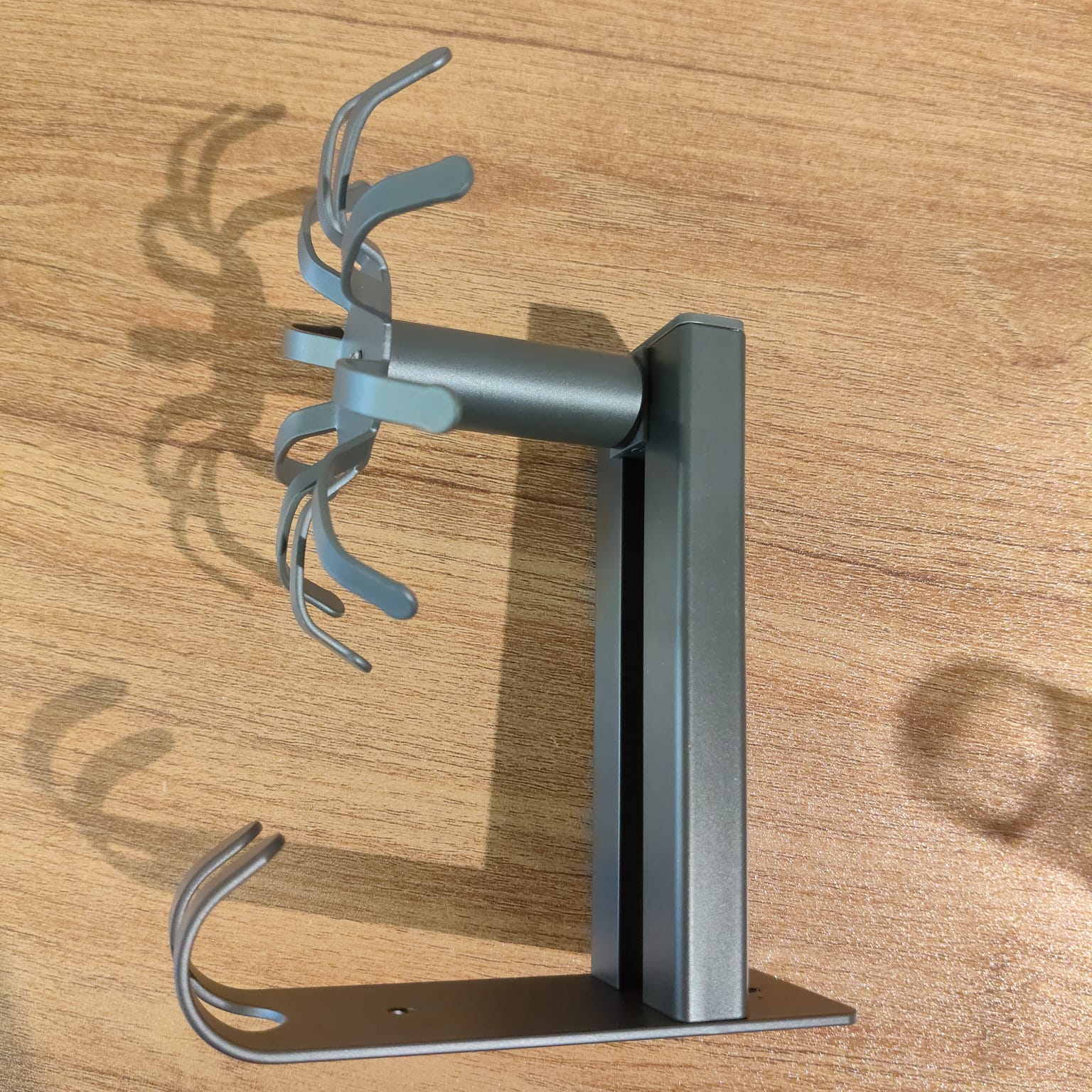 Rotating Wall-Mounted Hanger Rack - Image 3