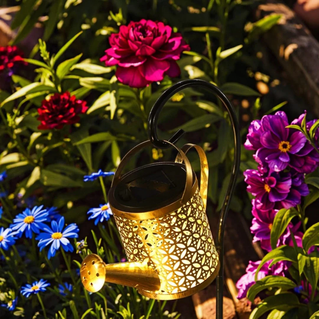 Solar Watering Can light With Shepherd Hook - Image 3