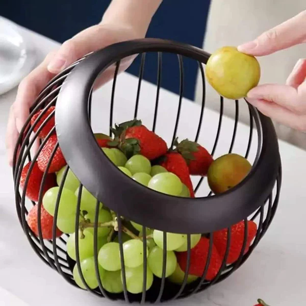 Spherical metallic fruit/snacks holder - Image 3