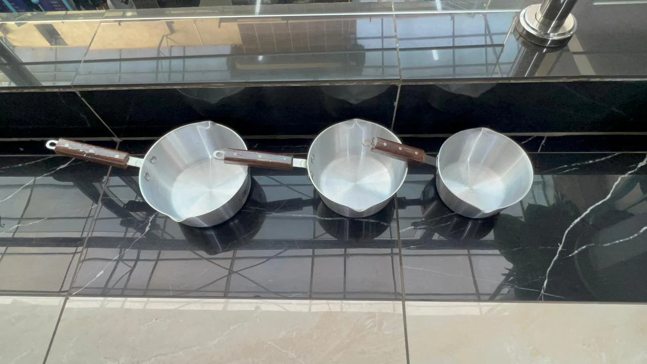 Stainless Steel Milk Pan - Image 2
