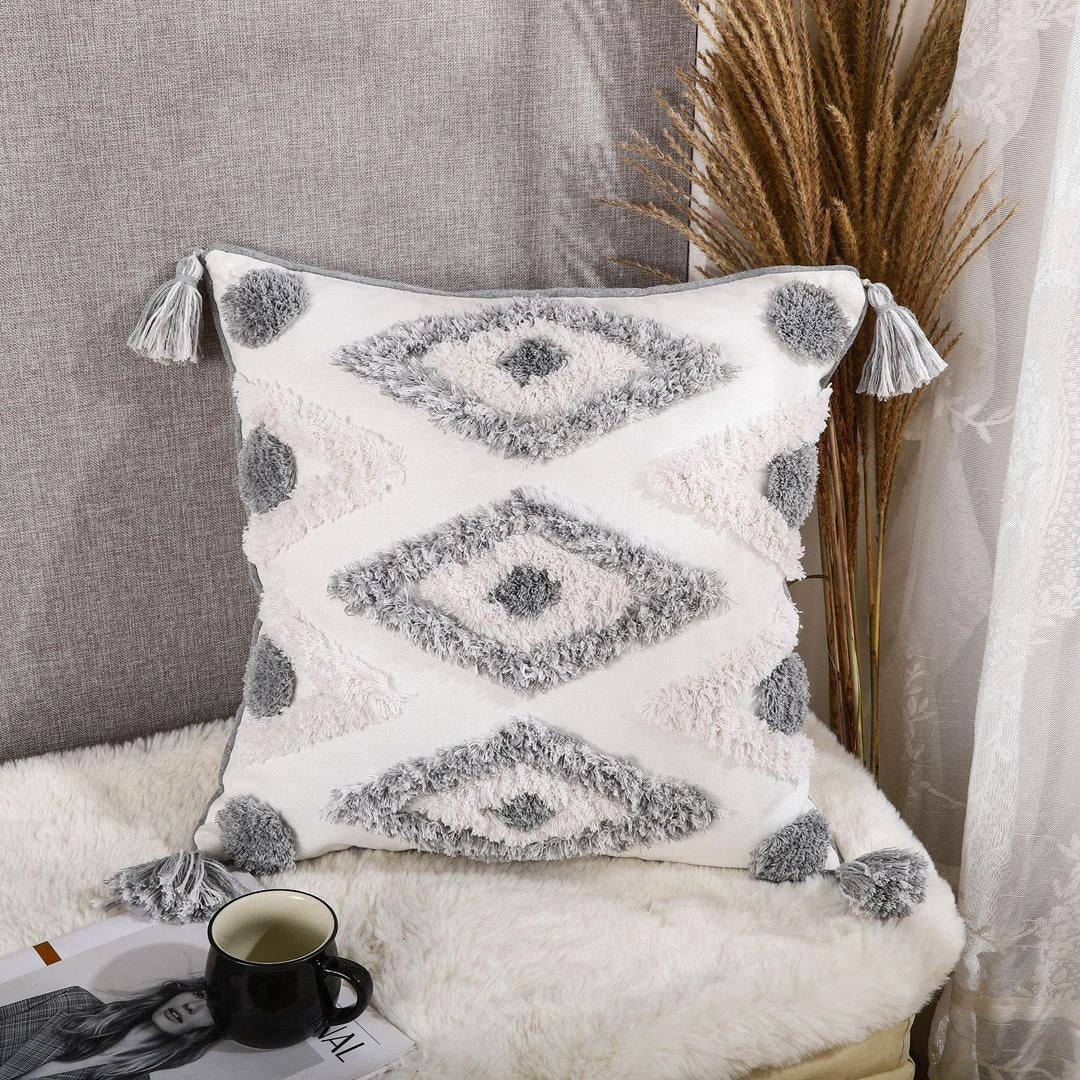 Tassels Moroccan style pillow covers - Image 5