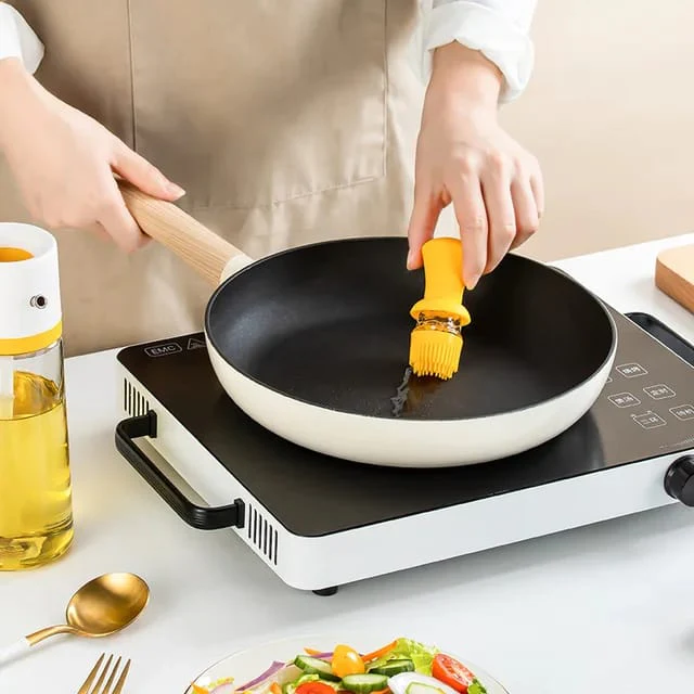 Transparent Glass Multifunctional Oil Dispenser with BBQ Brush Oil Dropper Bottle with Silicone Brush  Kitchen Tool - Image 4