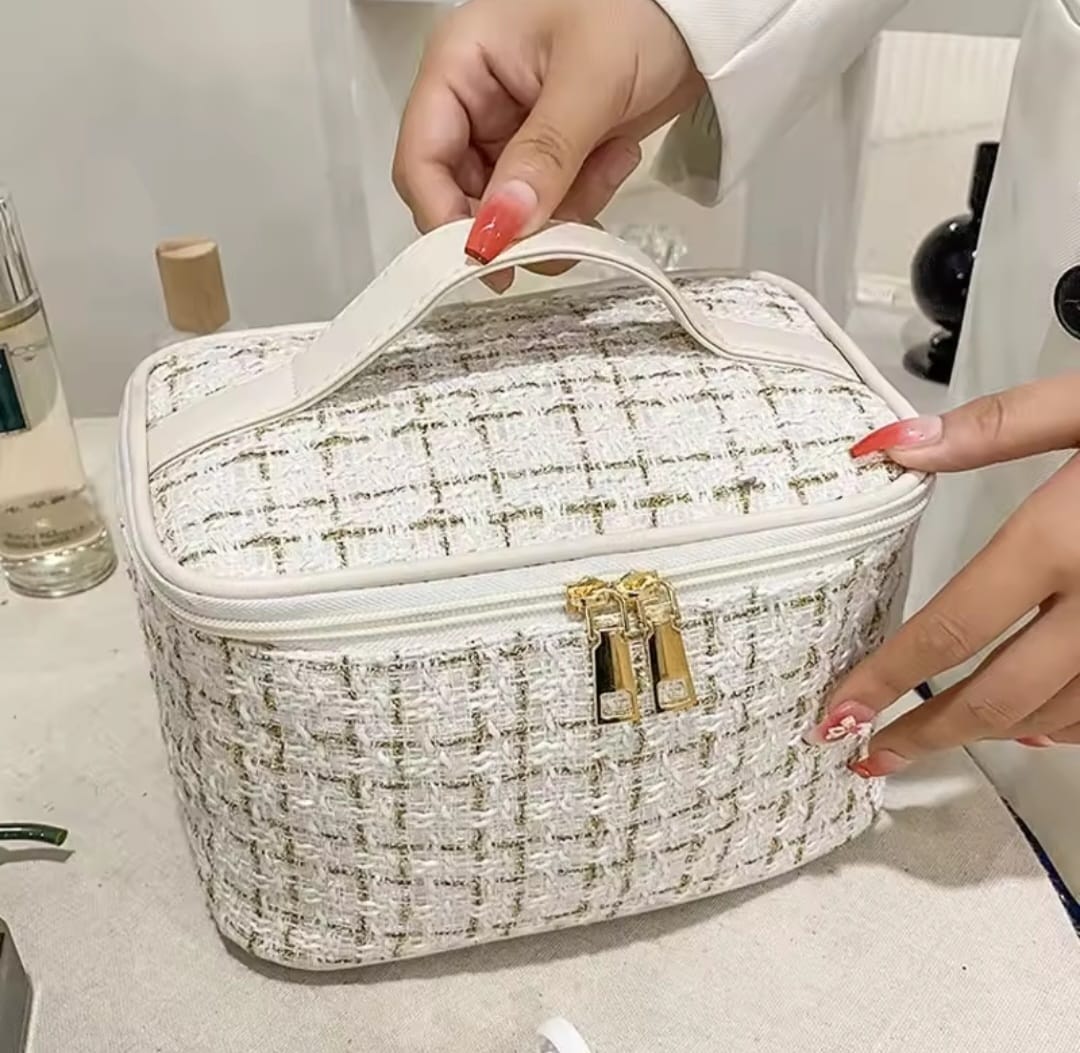 Tweed luxury cosmetic bag organizer - Image 3