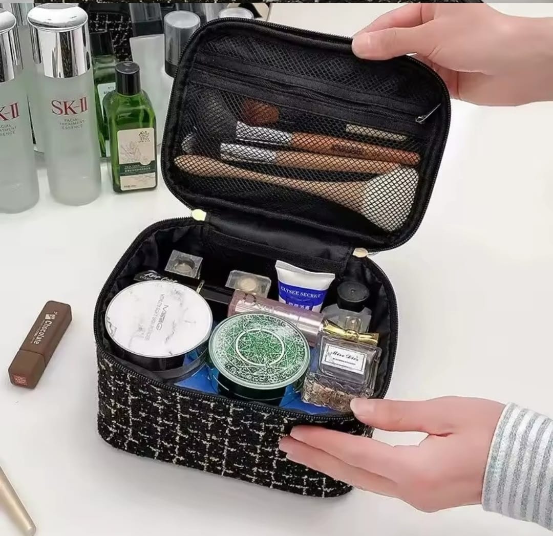 Tweed luxury cosmetic bag organizer - Image 4