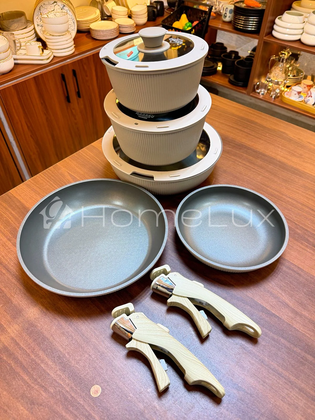 Uakeen Ceramic 10-Piece Cookware Set with Removable Handles - Image 2