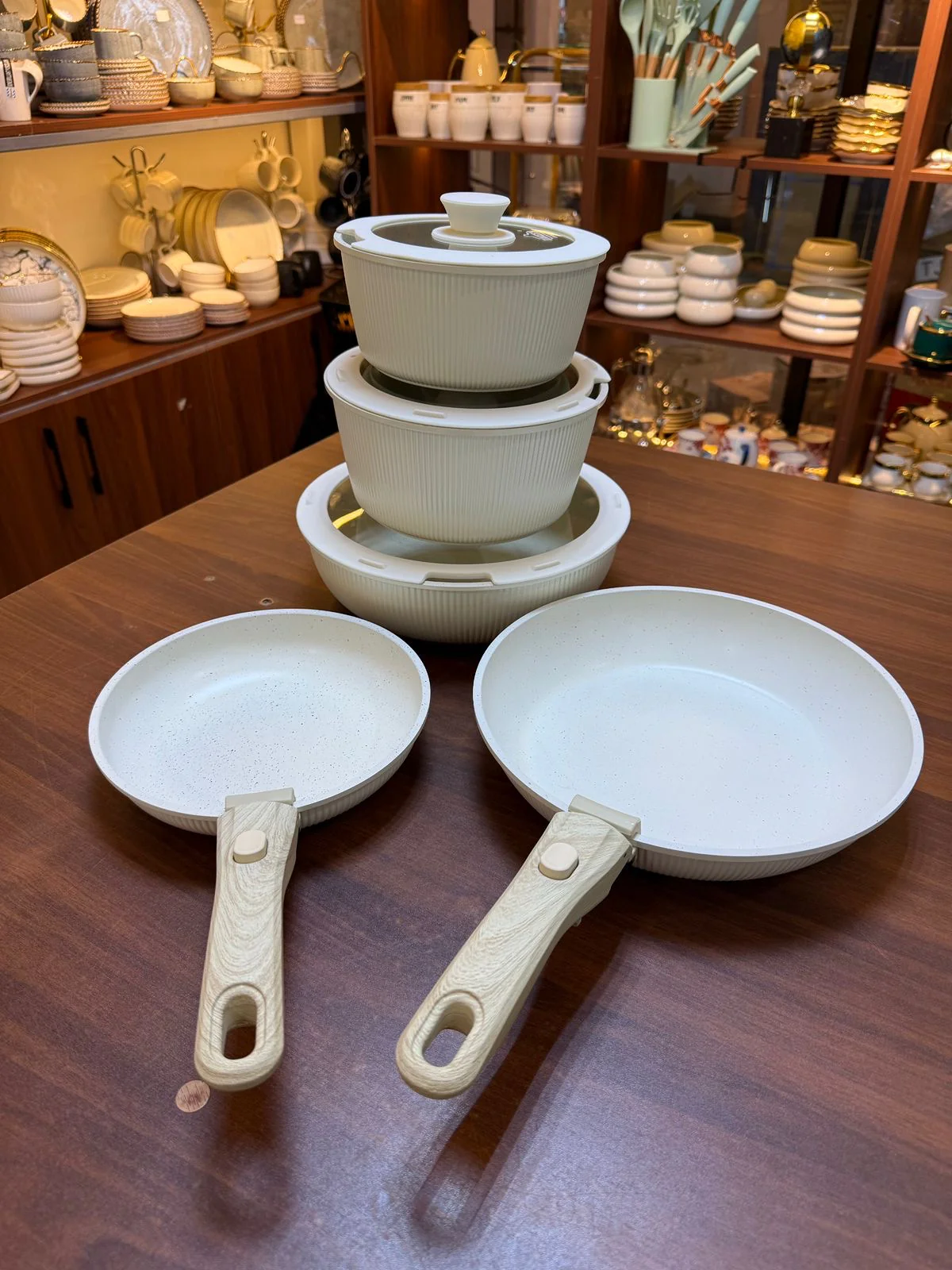 Uakeen Ceramic 10-Piece Cookware Set with Removable Handles - Image 6