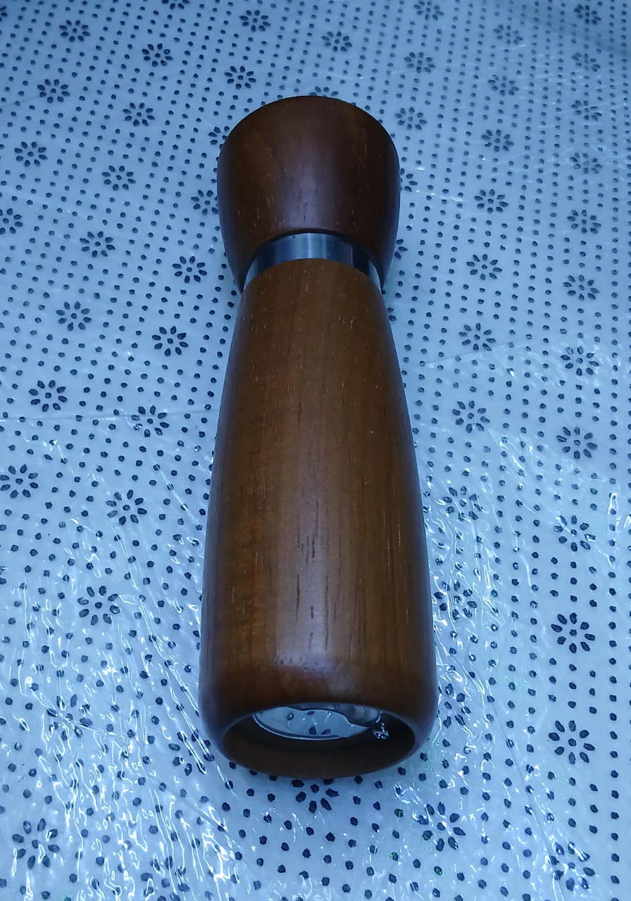 Wooden portable spice // pepper grinder - Image 3