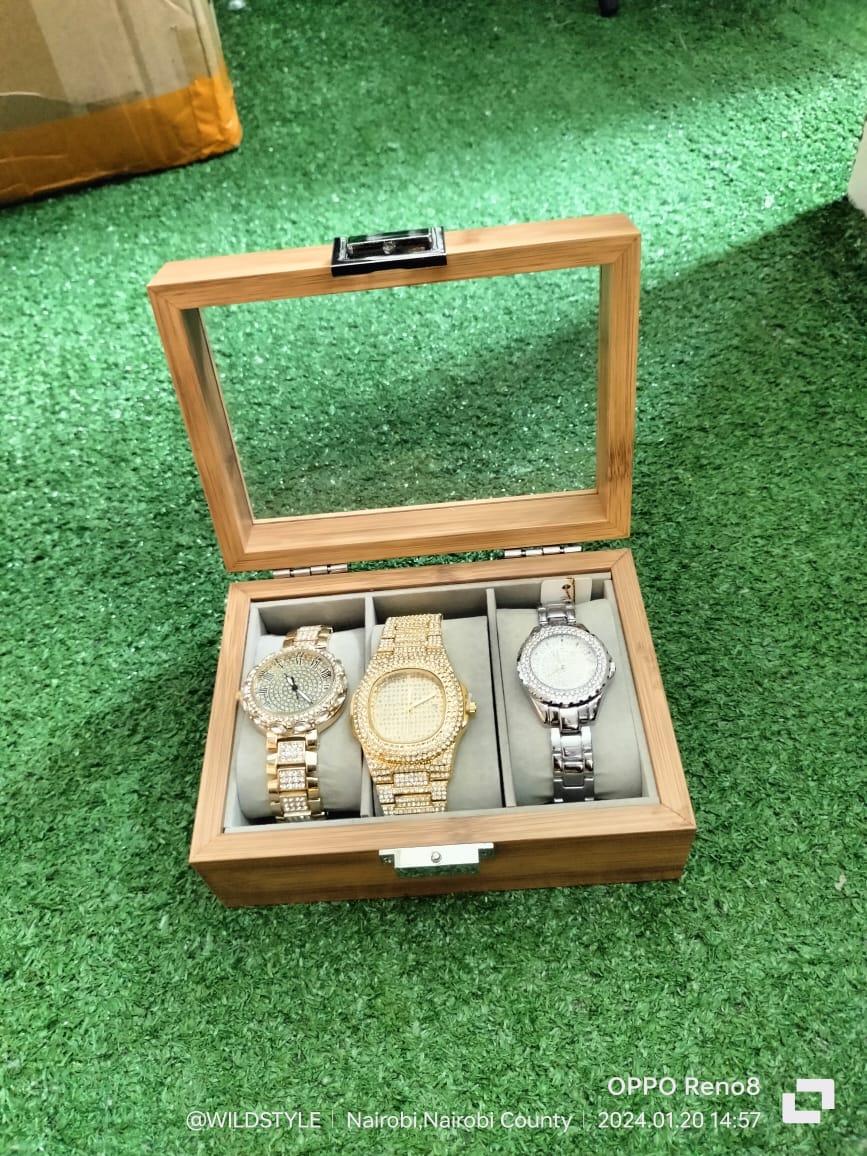 Wooden watch organizer - Image 3