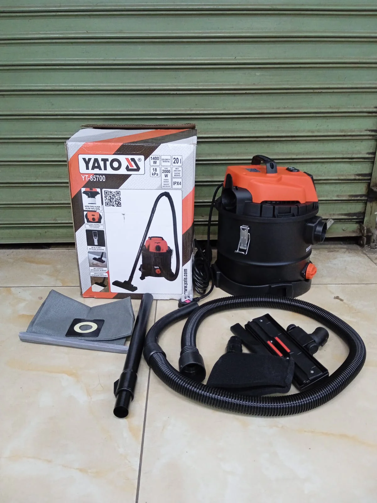 Yato 20L Wet Vacuum Cleaner 1400W Wet/Dry - Image 2